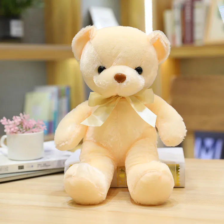 variante de l'ours en peluche de couleur jaune