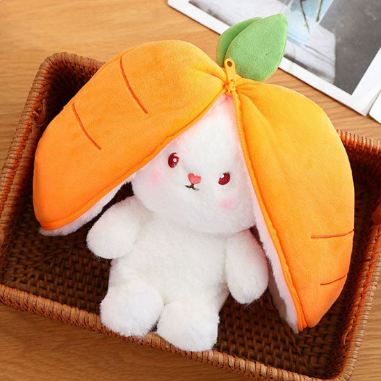 une variante carotte de la peluche lapin est présentée