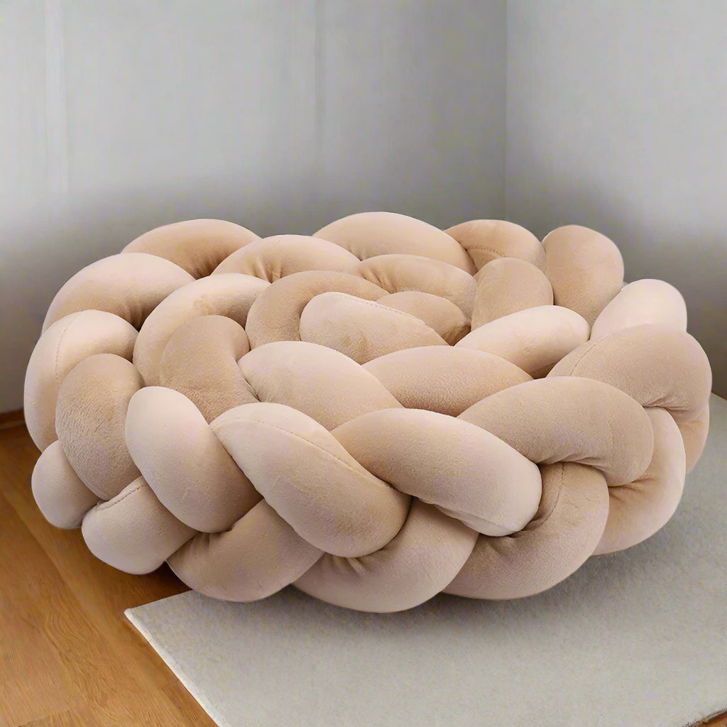 tresse-de-lit-bebe-chambre-tapis-vert