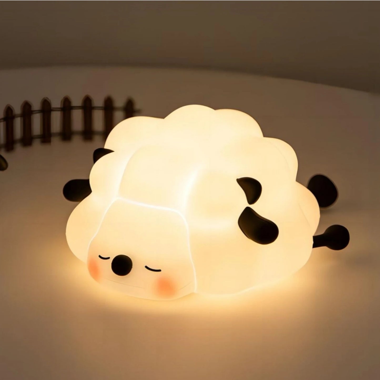 la variante mouton de la veilleuse bebe est présentée