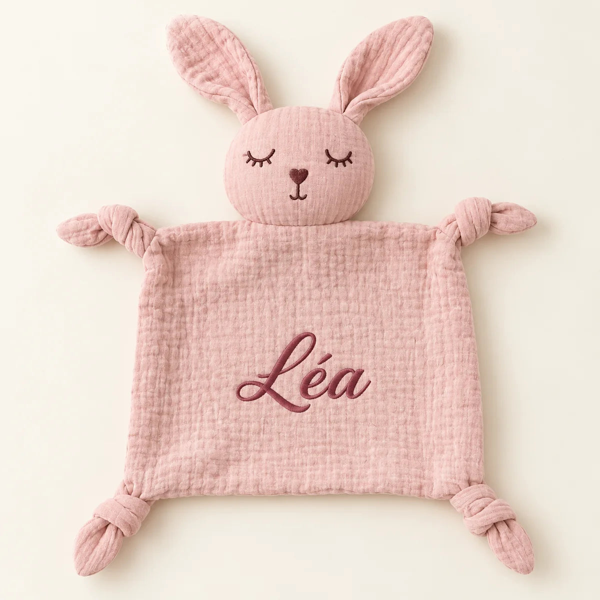 Doudou lapin rose personnalisé avec prénom brodé
