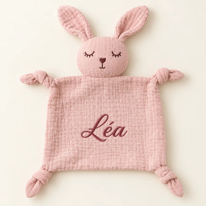 Doudou lapin rose personnalisé avec prénom brodé