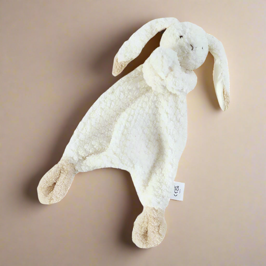 la variante beige du doudou bébé est présenté