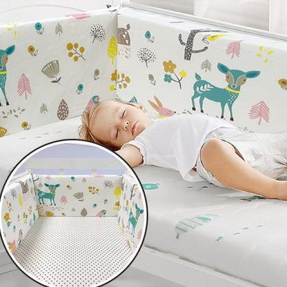 tour de lit motif foret avec bébé
