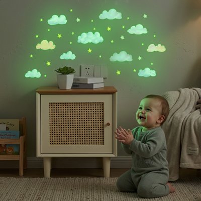 Stickers muraux chambre fluo qui illumine la chambre bébé