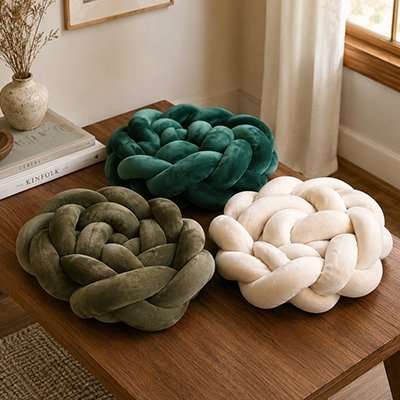 Tresse de lit en velour sur la table 