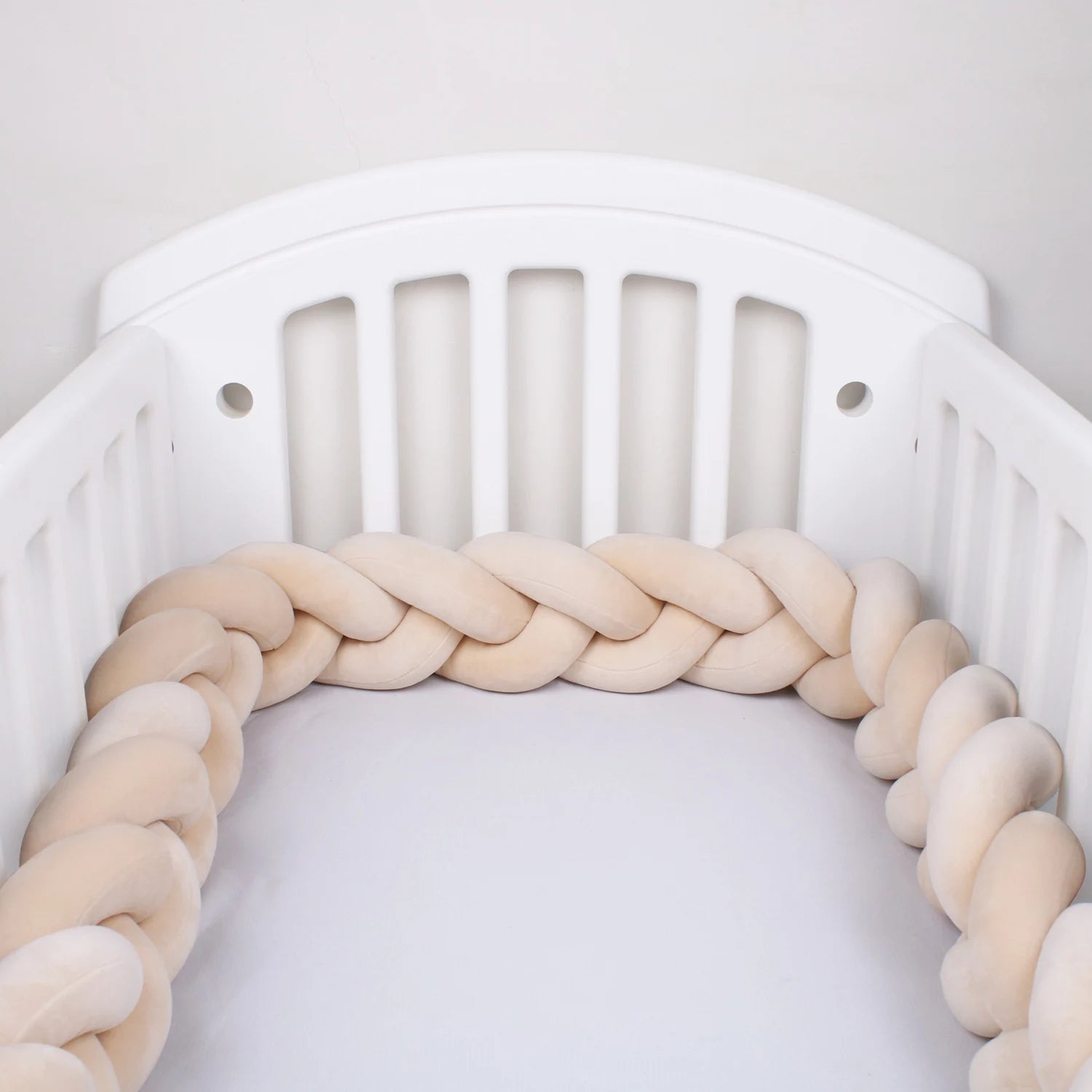 tresse-de-lit-bebe-beige-claire