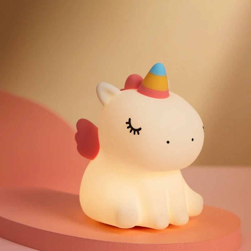 Veilleuse bébé en licorne et aux motifs tendres
