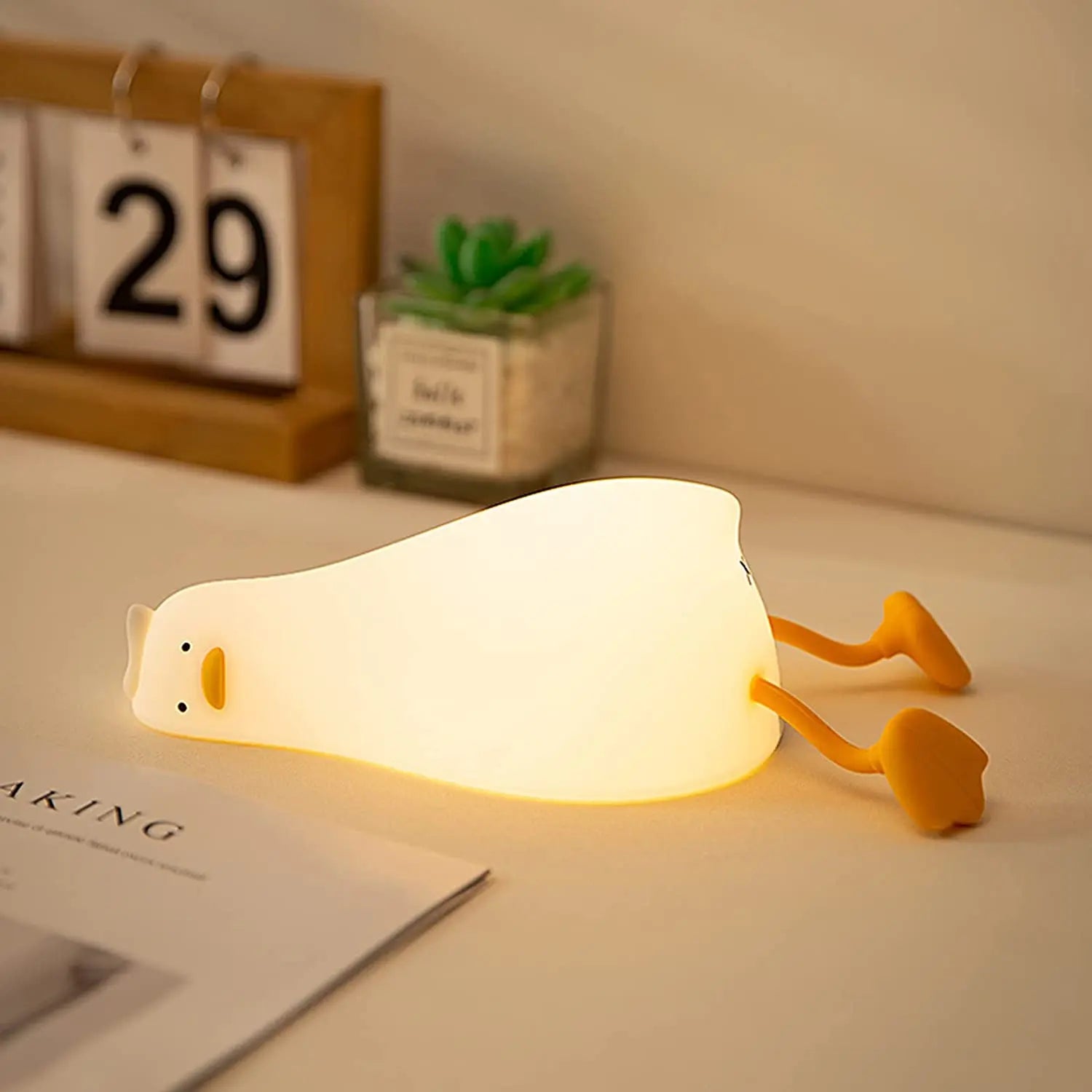 utolisation de la veilleuse bébé canard comme lampe de bureau